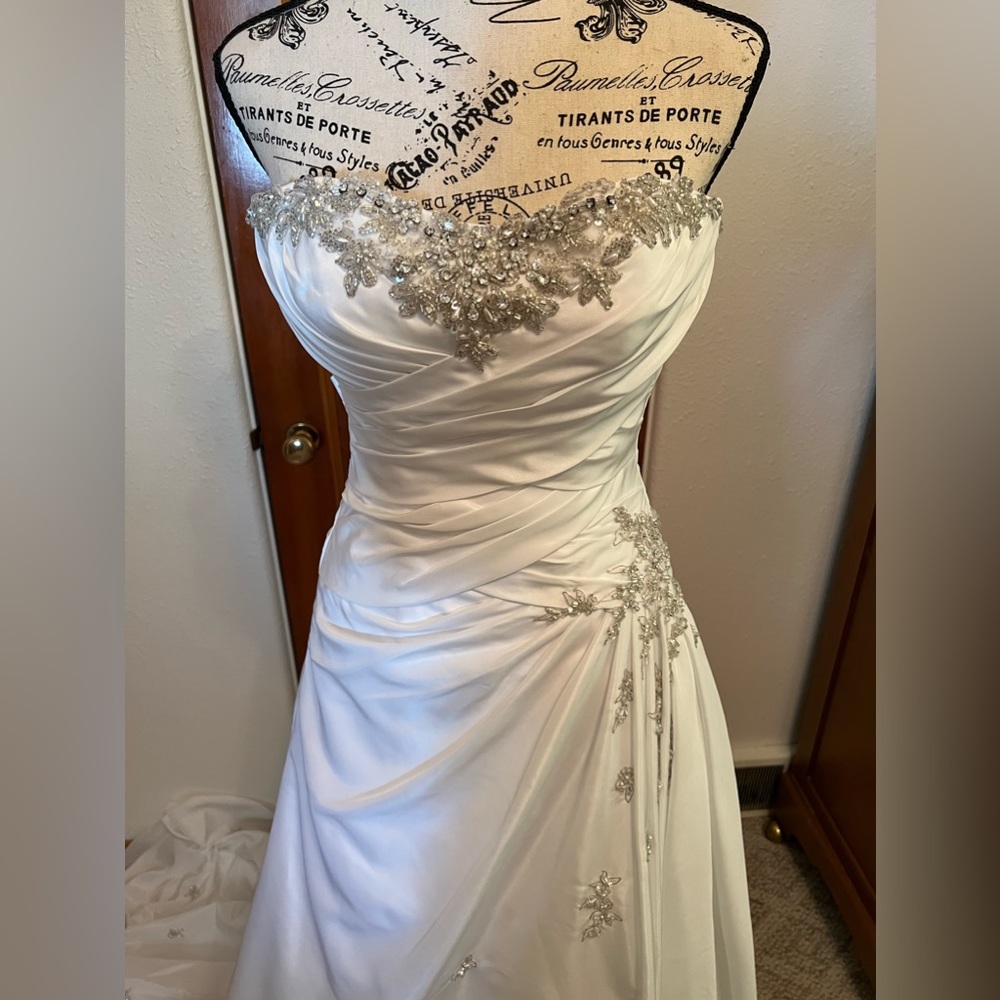 Madison Gardner Wedding Dress